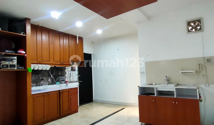 Rumah Luas 1 Lantai, Kokoh, Asri, Nyaman, Luas, SHM di Cilandak 2