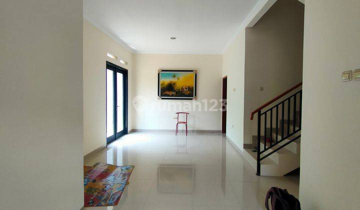 Rumah Impian 2 Lantai Minimalis, Modern, Dan Menawan, Siap Huni 2