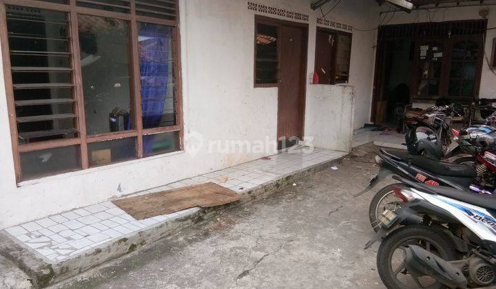 Rumah Utama 1LT Dan 3 Rumah Sewa Strategis, Aman Nyaman 2