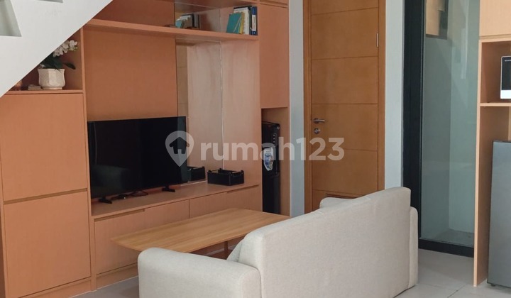 Rumah Sewa Dalam Cluster 3 Lantai Baru, Nyaman, Siap Huni Furnished