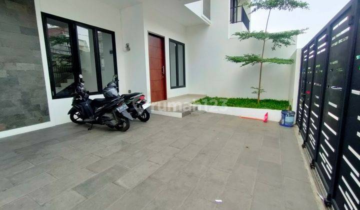 Hunian Modern Minimalis 2LT Bagus, Siap Huni SHM Kalibata Timur  2