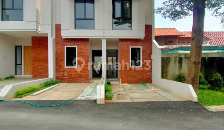 Cluster  Scandinavian  2 Lantai, SHM di Jagakarsa