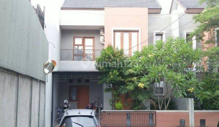 Town House Mewah 2 Lantai Terawat, Aman, Nyaman, Siap Huni SHM  1