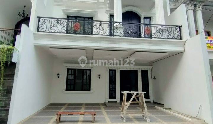 Rumah Mewah 3lt American Classic, Modern Siap Huni di Jagakarsa 1