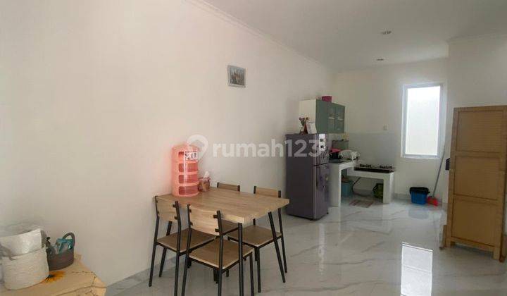 Dekat Simpang Lima, Rumah 2 Lantai di Paramount Village, Semarang Barat, Semarang 2