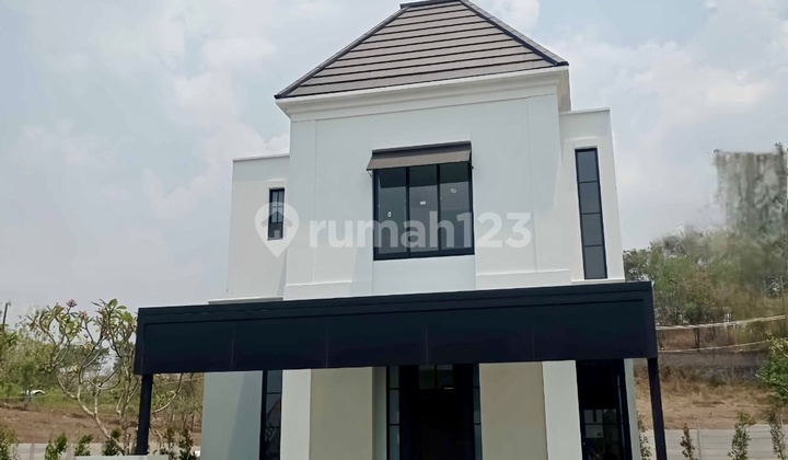 Rumah 2 Lantai Depan Danau di Citra Grand City Of Festival, Jl. Kompol R Soekanto, Mangunharjo, Tembalang, Kota Semarang, Jawa Tengah, Indonesia, 50272, Tembalang 1