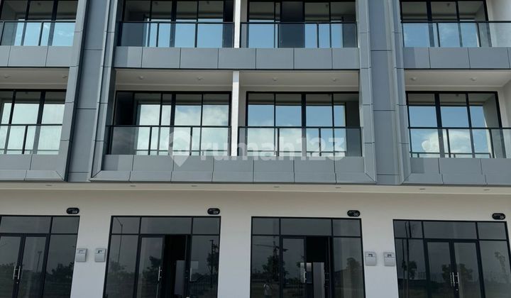 For Rent: Mega Kuningan Shop House Facing Main Road, Ready to Use For Rent: Mega Kuningan Shop House Facing Main Road, Ready to Use