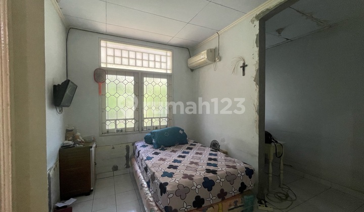 Rumah Besar Daerah Strategis Di Duta Garden Harga Bisa Nego 2