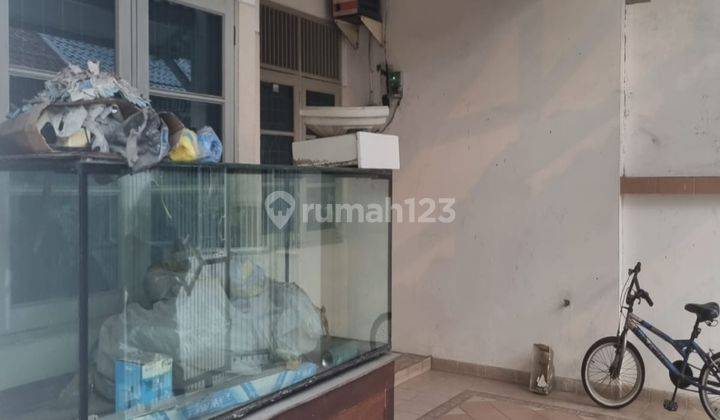  Rumah Hook Daerah Duta Garden Strategis Dekat Bandara  1