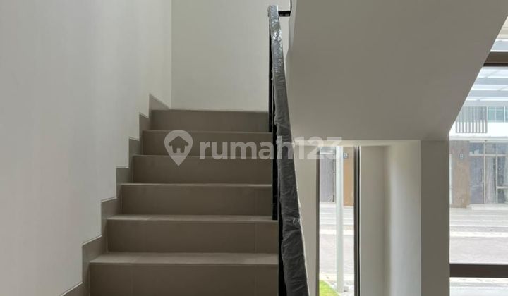 Disewakan Rumah Pik 2 Uk 8x15 Unfurnished 2