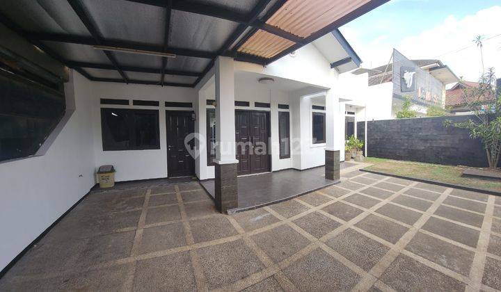  Rumah di Jl Pratista Raya Antapani Main Road Bandung 1