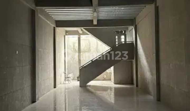 Disewakan Ruko Lokasi Strategis di Mainroad Pungkur Bandung Siap Pakai Akses Mudah dengan Lokasi Strategis