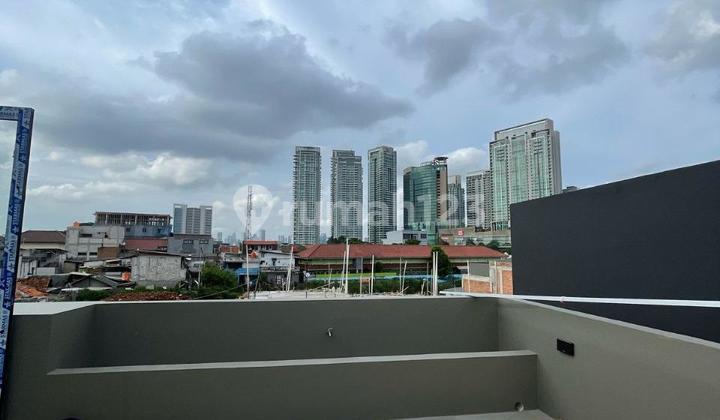 For Rent in Kemang Strategic Location Only 300 Million 2