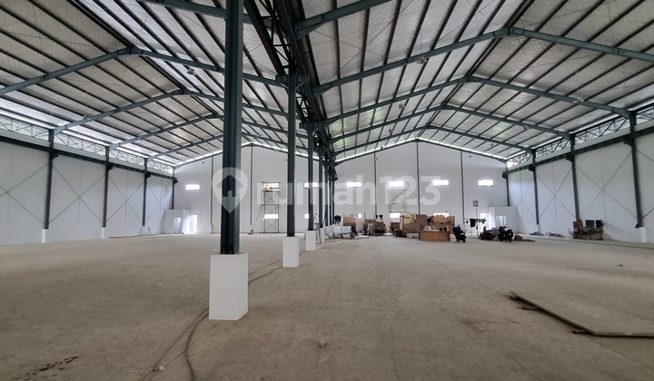 For Sale New Factory Warehouse 2600 M2 in Delta Silicon Industrial Estate Lippo Cikarang Ready to Occupy