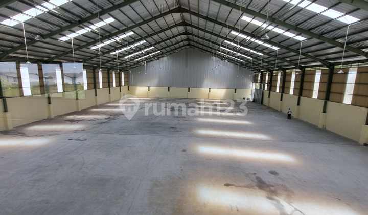 For Rent New Good Warehouse 3900 M2 in Delta Silicon Industrial Area Lippo Cikarang Bekasi