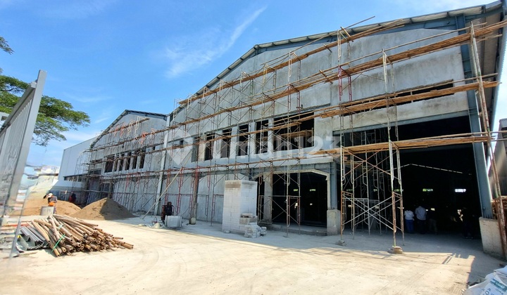 For Sale New Factory Warehouse 2600 M2 in Delta Silicon Industrial Estate Lippo Cikarang Ready to Occupy