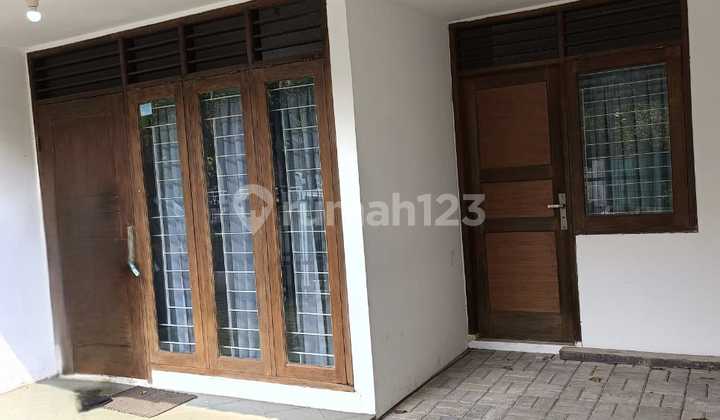 Rumah 1 Lantai Asri di Cinere, 3+2 KT, Hanya 2M! 2