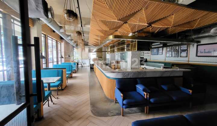 5-Story Building 3,500 m² Wahid Hasyim Raya Street, Jakarta 5-Story Building 3,500 m² Wahid Hasyim Raya Street, Jakarta