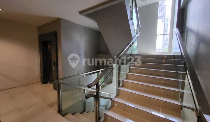 5-Story Building 3,500 m² Wahid Hasyim Raya Street, Jakarta 2