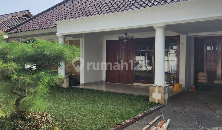 Rumah Kebayoran Baru Dengan Kolam Renang Rp 57 Juta m² 