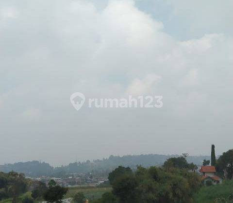 Rumah 2 Lantai Semi Furnished View Bagus Lembang Bandung 2