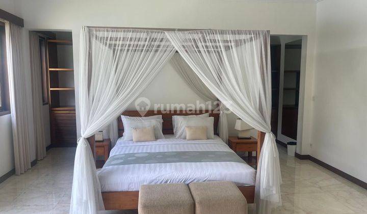 DEFINITELY DEAL FOR SALE VILLA LOCATION BATU BOLONG CANGGU KUTA UTARA BADUNG 
 1