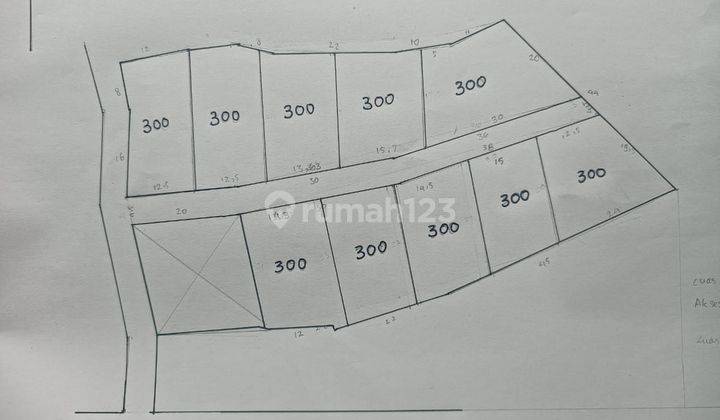 DEFINITELY A DEAL FOR LAND FOR RENT NEAR THE BEACH LOCATION PADANGGALAK EAST DENPASAR 
 2