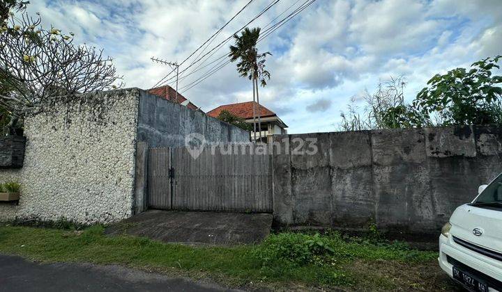 SURE DEAL IN SALE OF LAND LOCATION DEWI SARASWATI SEMINAK KUTA BADUNG  1