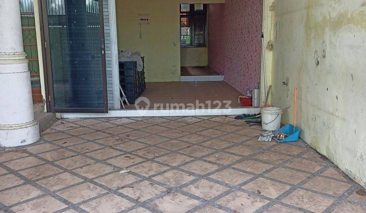 RUMAH CLUSTER TERDEPAN DI PANTAI MENTARI 1