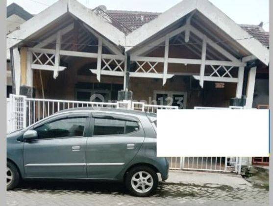 Rumah 2 Lantai SHM Butuh Renovasi di pondok tjandra waru 1