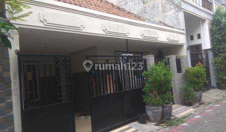 SIAP HUNI SEMI FURNISHED DI PACARKEMBANG 1