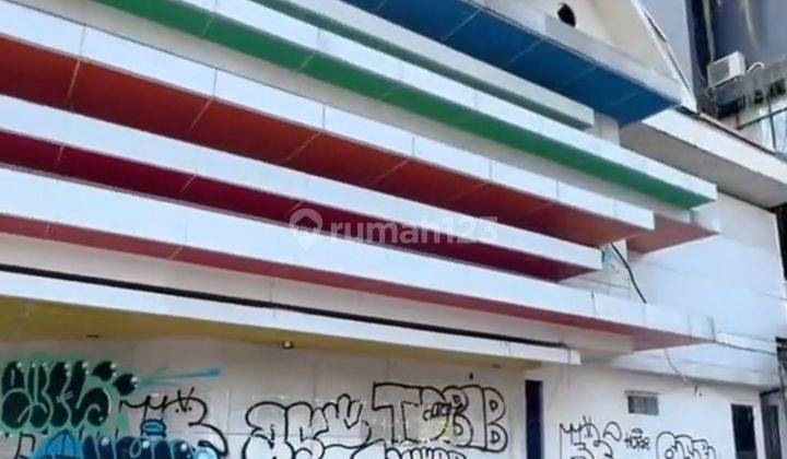 RUMAH USAHA HITUNG TANAH DI NOL JALAN RAYA DR SOETOMO 1