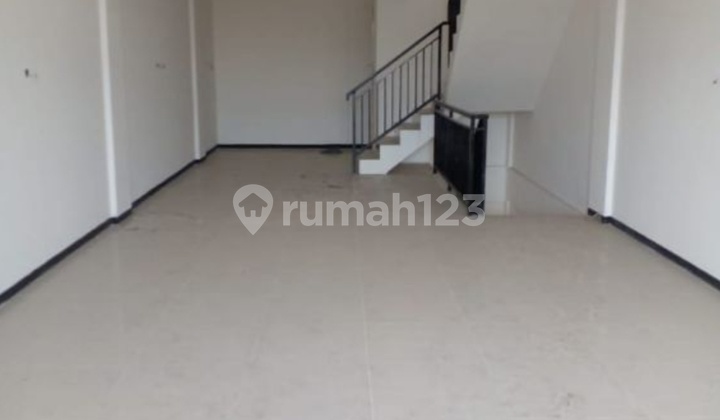 Ready-to-Occupy Shop House at Zero Lontar Main Road Shop house at Jl. Raya Lontar No. 78a, Lontar, Sambikerep, Surabaya City, East Java, Indonesia, 60216, Sambikerep 55.35 m² Unfurnished Freehold Title 2