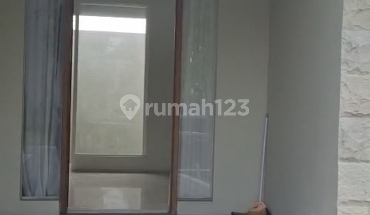 Bebas Banjir, Rumah, 1 Lantai, HGB, Dekat Pusat Perbelanjaan, Siap Huni,