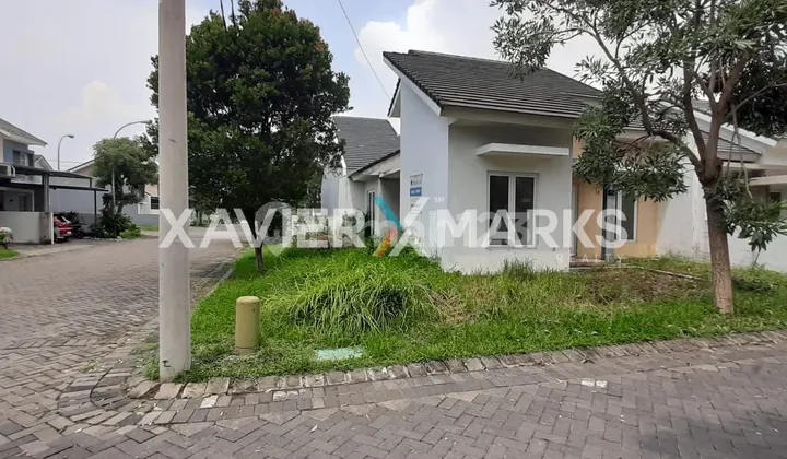 HOOK HOUSE IN SWP MENGANTI