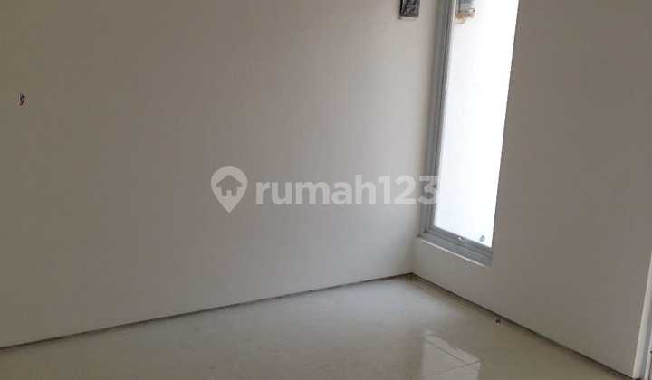 House Under 500M Ready to Live Flood-Free in Swp Residence Menganti 2