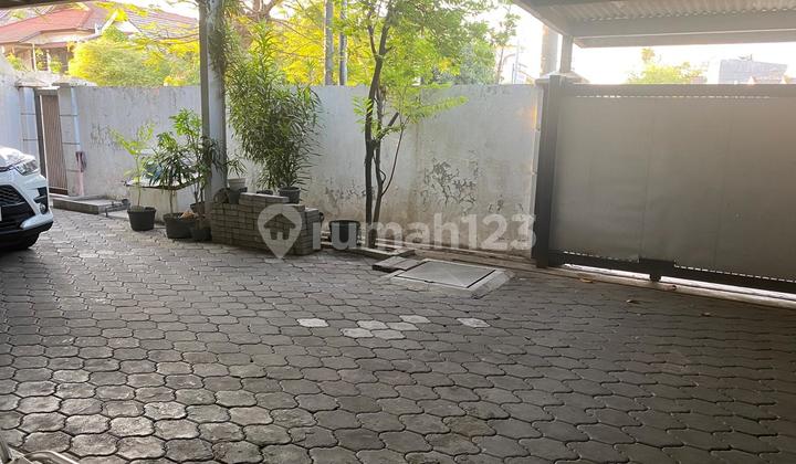 Large House with Badminton Court, Can Be Used for Boarding, Strategically Located Near Campus & School in Klampis Indah, Good House with SHM at Jl. Klampis Indah No. 7, Klampis Ngasem, Sukolilo, Surabaya City, East Java, Indonesia, 60117, Semolowaru 2