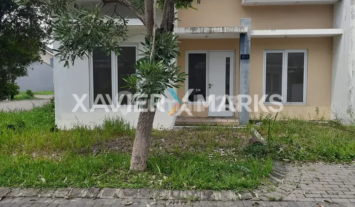 HOOK HOUSE IN SWP MENGANTI