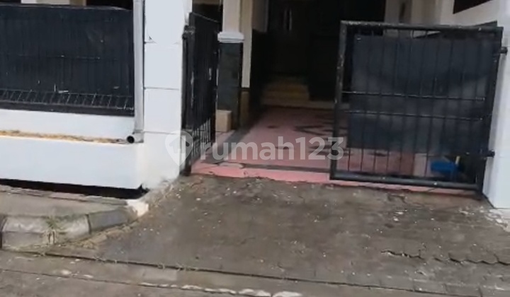 Rumah Semi Furnish Bebas Banjir Dekat Its, Unair di Sutorejo Rumah Bagus di Pdd-10, Jl. Sutorejo Prima Utara, Jl. Sutorejo Prima Utr, Kalisari, Mulyorejo, Kota Surabaya, Jawa Timur, Indonesia, 60112, Sutorejo 2