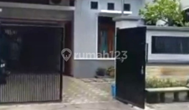 Rumah Klasik Full Furnish Mewah Manyar Tirtoyoso Rumah Klasik Full Furnish Mewah Manyar Tirtoyoso