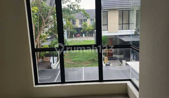 Rumah, 2 Lantai, SHM, di Citraland, 2