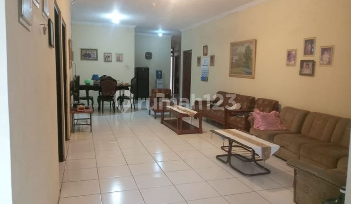 Large 1-Story Semi-Furnished House in Kutisari, Good House with SHM at Jl. Kutisari Selatan II No.14, Kutisari, Tenggilis Mejoyo, Surabaya City, East Java, Indonesia, 60291, Tenggilis Mejoyo 2