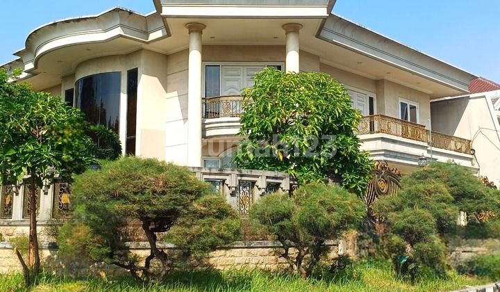 Luxury Hook Big House Fully Furnished in Araya 1 Galaxy Bumi Permai Good House in Galaxi Bumi Permai Housing, Jl. Arya Galaxy Bumi Permai A2, Keputih, Sukolilo, Surabaya City, East Java, Indonesia, 60111, Sukolilo