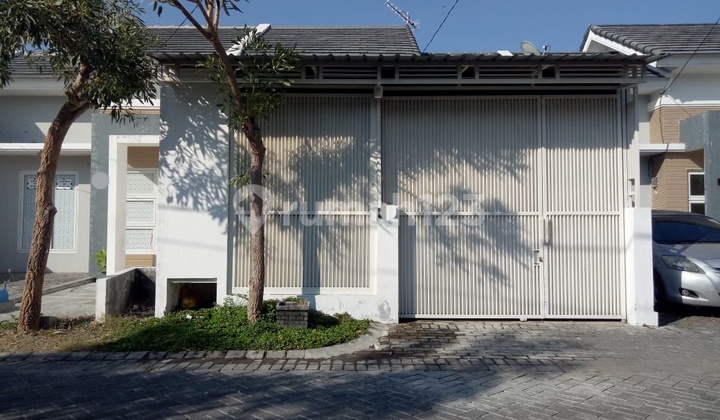 Ready-to-Occupy House in Swp Residence