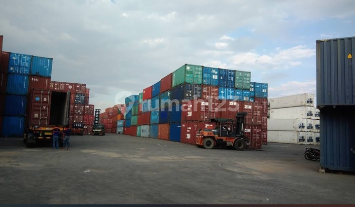LAND CAN BE USED FOR PARKING CONTAINERS / HEAVY EQUIPMENT / STOCKPILING / COAL IN TAMBAK OSOWILANGUN LAND CAN BE USED FOR PARKING CONTAINERS / HEAVY EQUIPMENT / STOCKPILING / COAL IN TAMBAK OSOWILANGUN