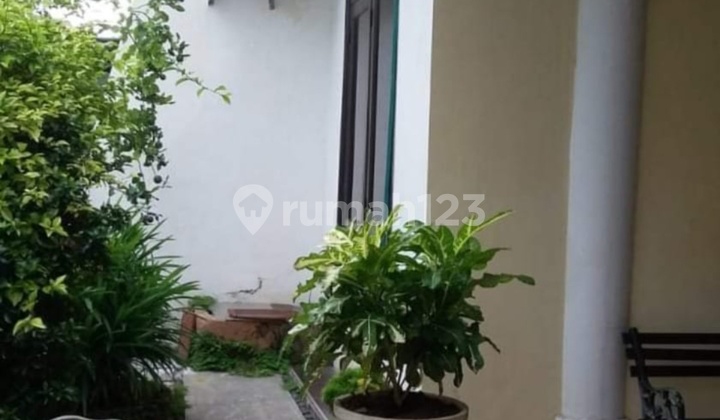 Newly Renovated Semi-Furnished House in Wiguna Good House SHM in Wiguna Timur Regency, Jl. Taman Wiguna Timur Rw.ix, Gunung Anyar Tambak, Gunung Anyar, Surabaya City, East Java, Indonesia, 60294, Gununganyar 2