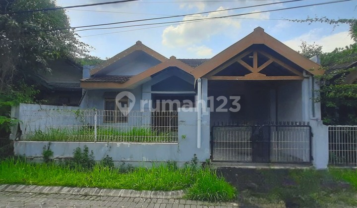 Ready-to-Occupy House in Taman Siwalan Indah Menganti