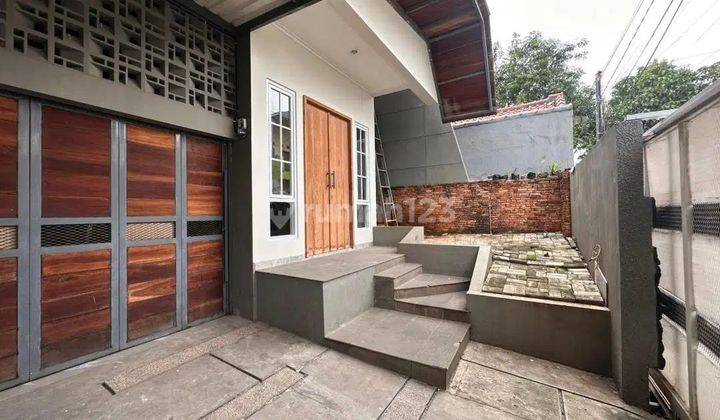 DIJUAL CEPAT ! Rumah Mewah Harga Murah Lokasi Strategis di Daerah Kayuringin Bekasi Barat 1