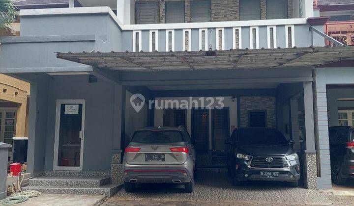 Dijual Rumah 2,5 Lantai Furnished Siap huni di Kota Wisata 1