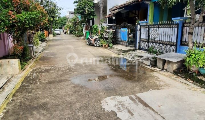 Termurah Rumah 2 Lantai Semi Furnished di Duta Telaga Mas, Bekasi 2